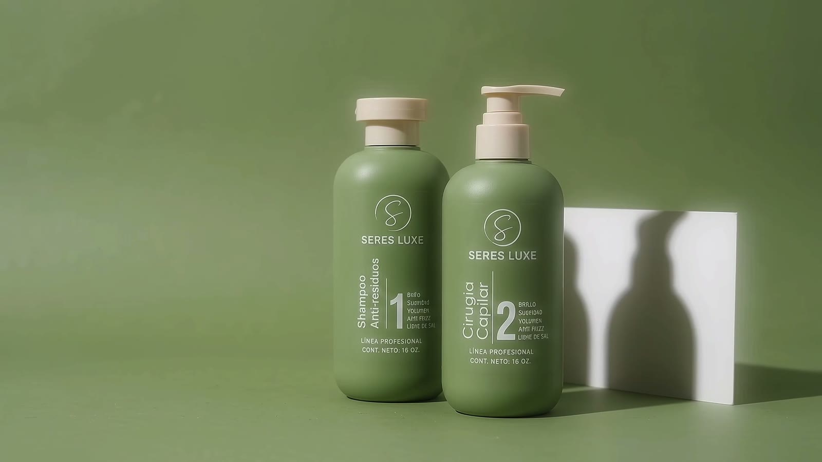 Shampoo Anti-residuos y Cirugía Capilar Seres Luxe, los dos formatos de 16 oz